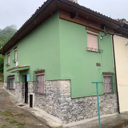 Semesterbostad El Asturcon *